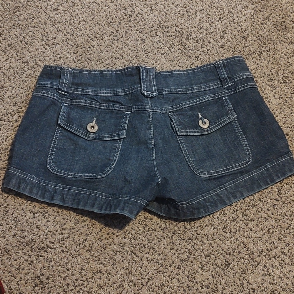 Jean Shorts - Picture 5 of 7